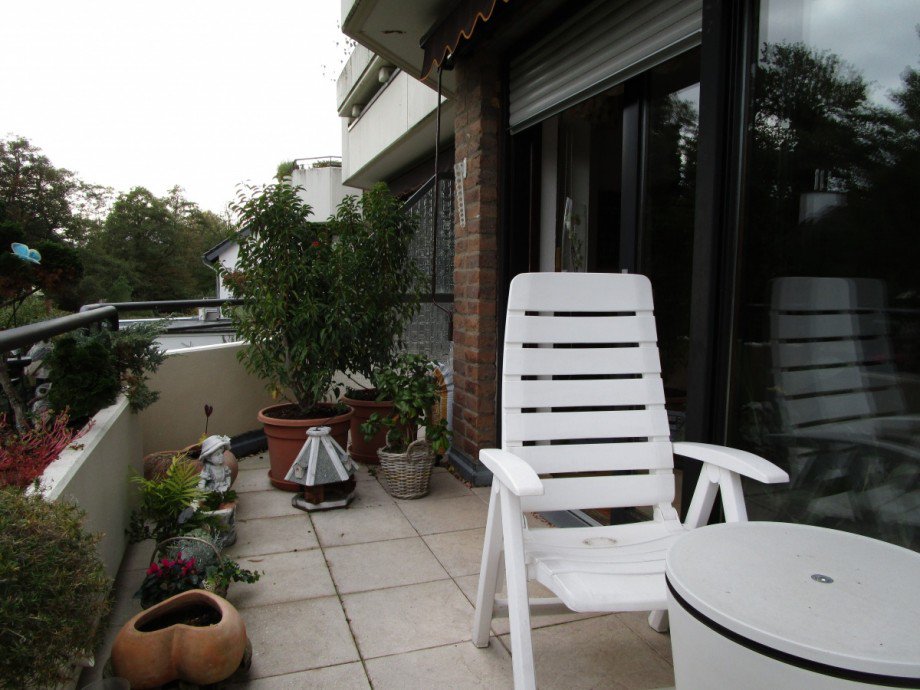 Ansicht S�dbalkon Etagenwohnung Sankt Augustin