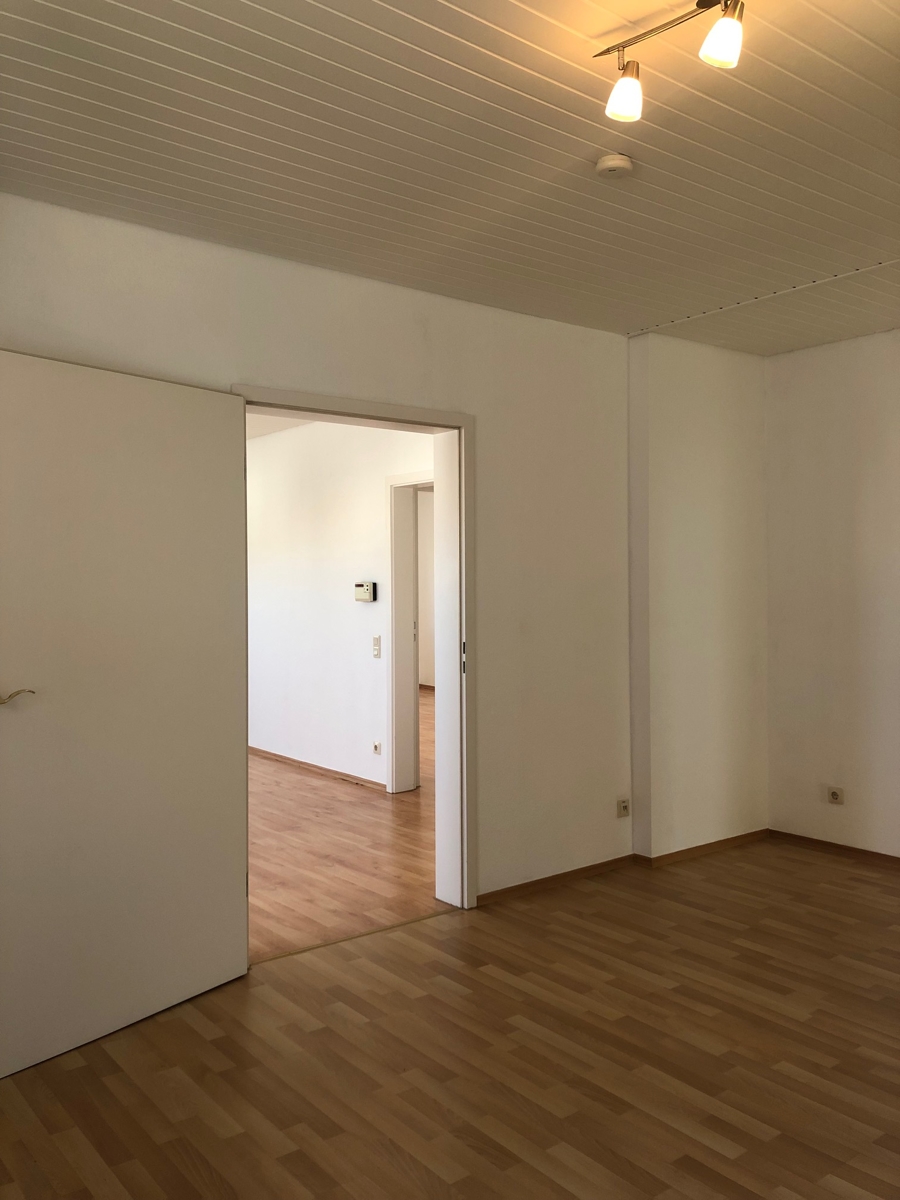 Wohnk�che mit Blick in das Wohnzimmer Etagenwohnung Sankt Augustin