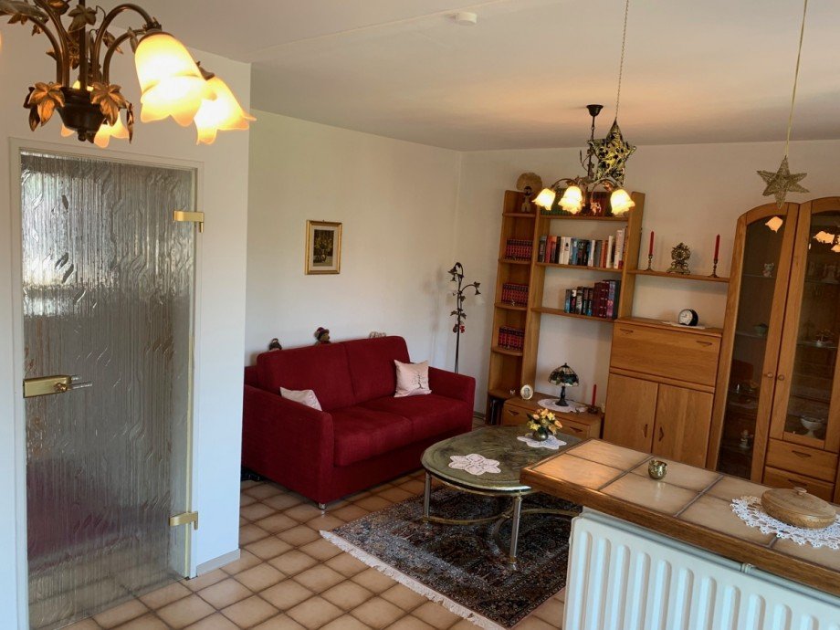 ger�umiges Zimmer, welches in 2 Zimmer geteilt werden kann Reiheneckhaus Sankt Augustin