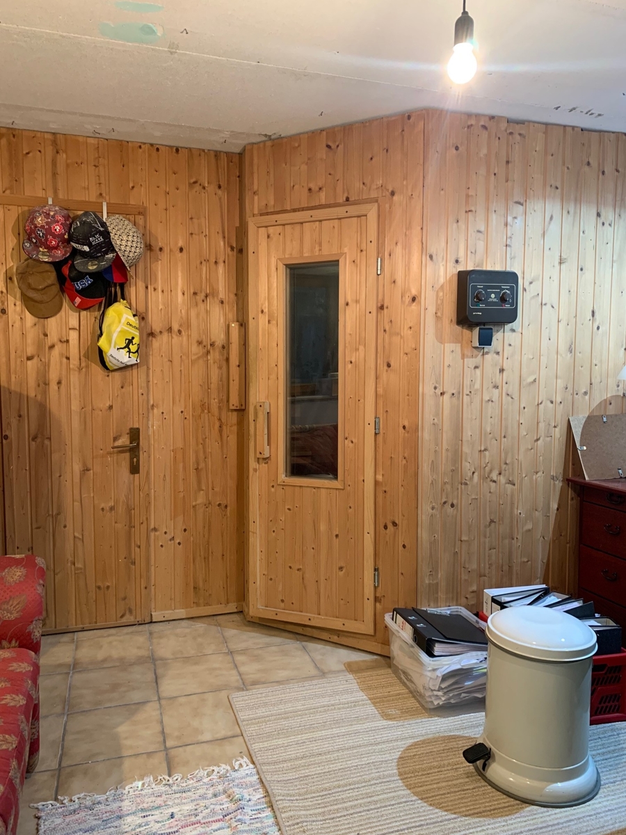Ansicht Raum im Untergeschoss mit Sauna Einfamilienhaus Sankt Augustin