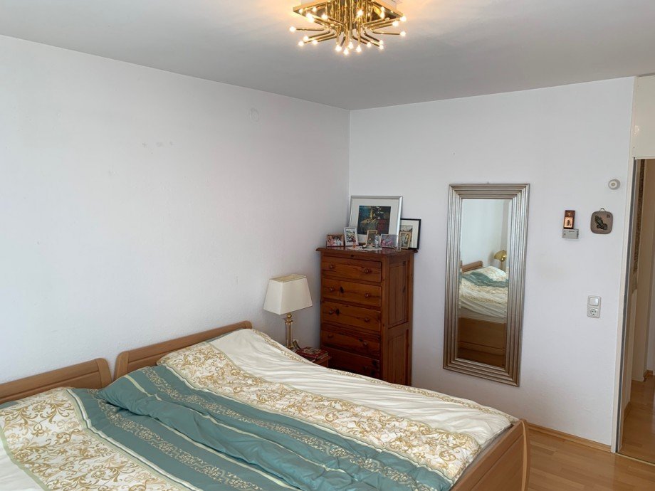 Zimmer 2 im OG Einfamilienhaus Wachtberg / Lie�em