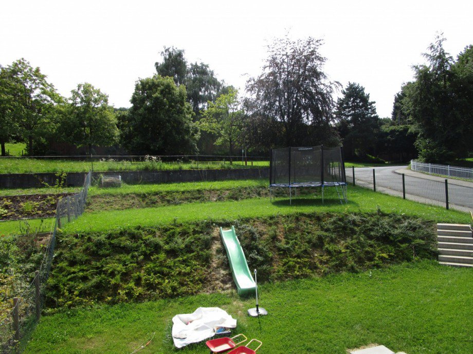 Blick in den Garten Doppelhaush�lfte K�nigswinter / Thomasberg