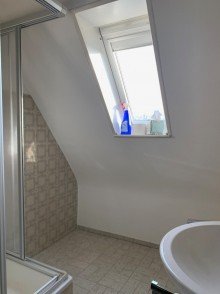 Dusche-WC im DG SANKT AUGUSTIN HANGELAR, freist. Einfamilienhaus ca. 110 m� Wfl. 4-5 Zimmer + Keller, Garten, Garage