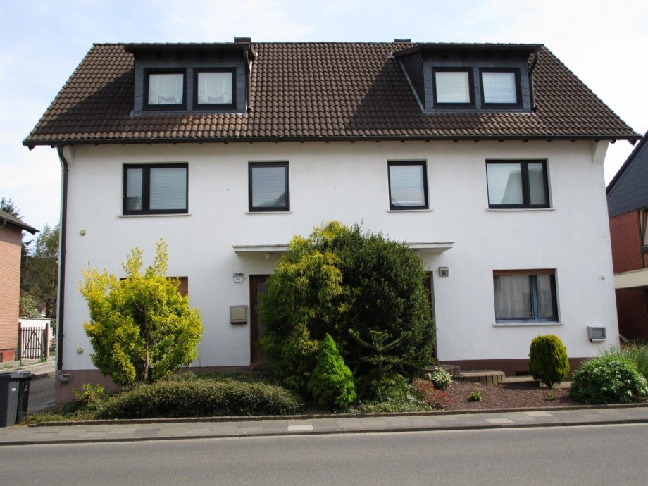 Doppelhaush�lften Mehrfamilienhaus Lohmar