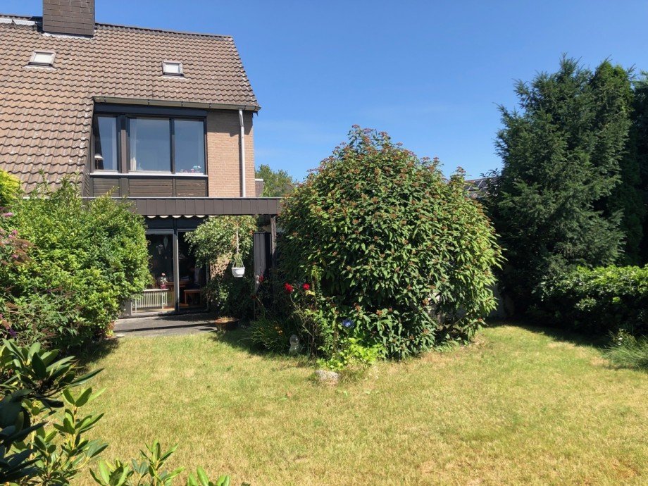 R�ckansicht mit Garten Reiheneckhaus Sankt Augustin