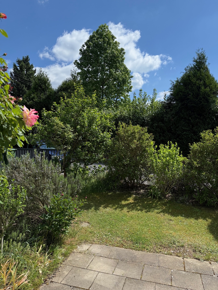 Terrasse und Garten Doppelhaush�lfte Sankt Augustin