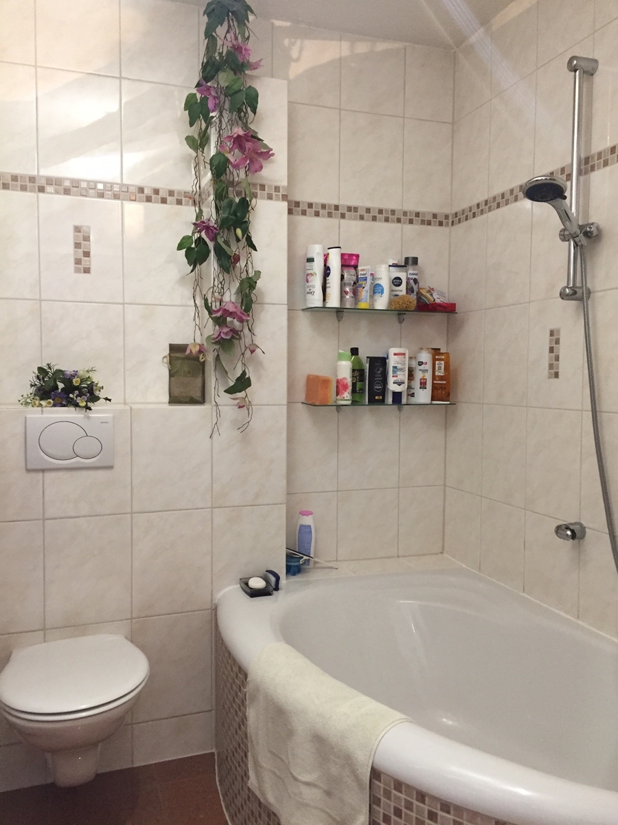Badezimmer im OG Reihenhaus Sankt Augustin
