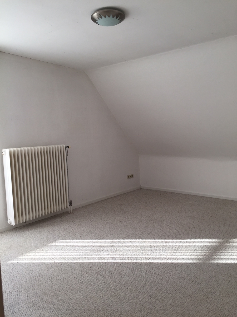 Kinderzimmer 1 mit Balkon Einfamilienhaus Much / Marienfeld