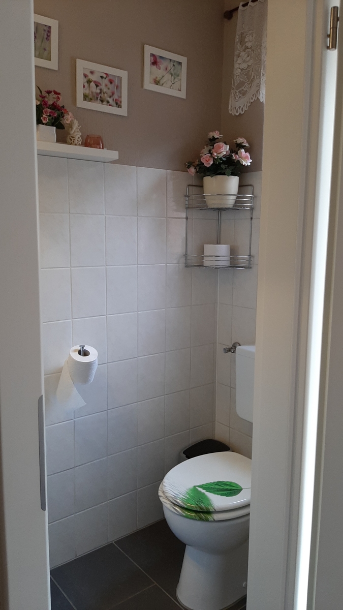 EG - G�ste-WC Reihenhaus Sankt Augustin
