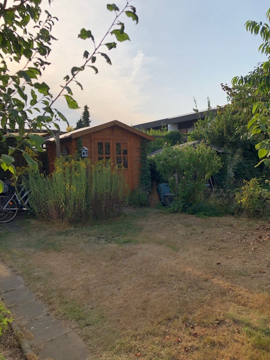 Garten mit Blockhaus Reihenhaus Sankt Augustin