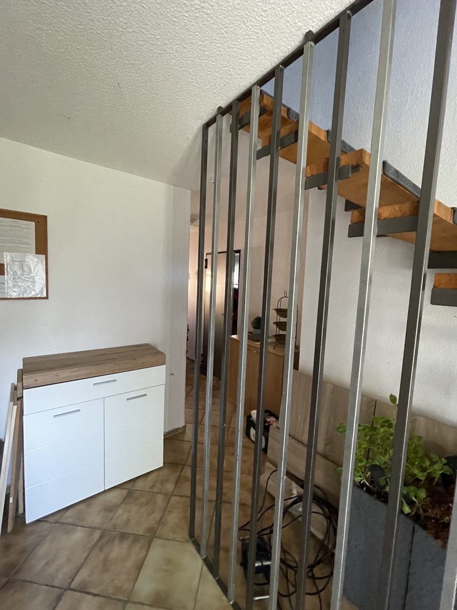 Treppenhaus Mehrfamilienhaus Asbach