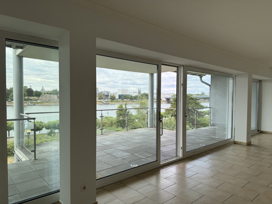 - Etagenwohnung Bonn