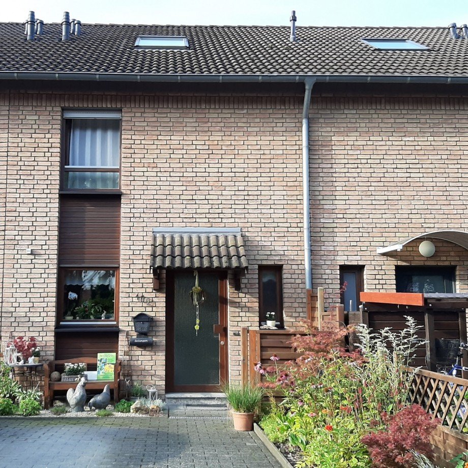 Frontansicht Reihenhaus Sankt Augustin