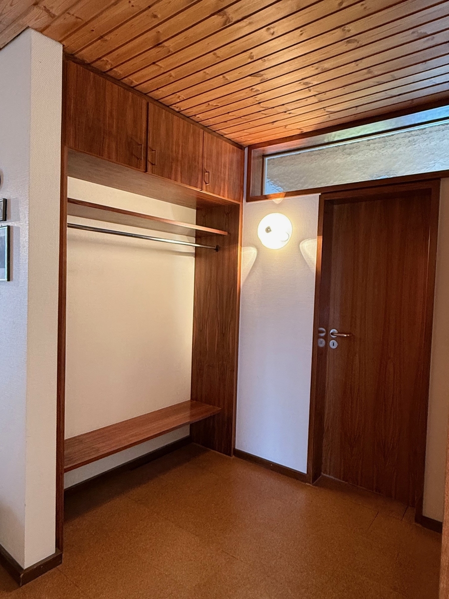 Garderobe im OG Zweifamilienhaus Sankt Augustin