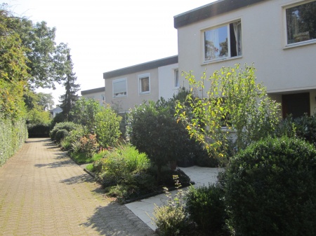 Weg zum Haus Reihenhaus Sankt Augustin