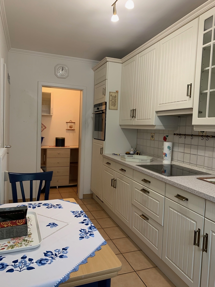 K�che mit Abstellraum Etagenwohnung Troisdorf