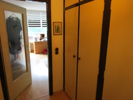 Einbauschrank im Eingangsbereich Etagenwohnung Sankt Augustin