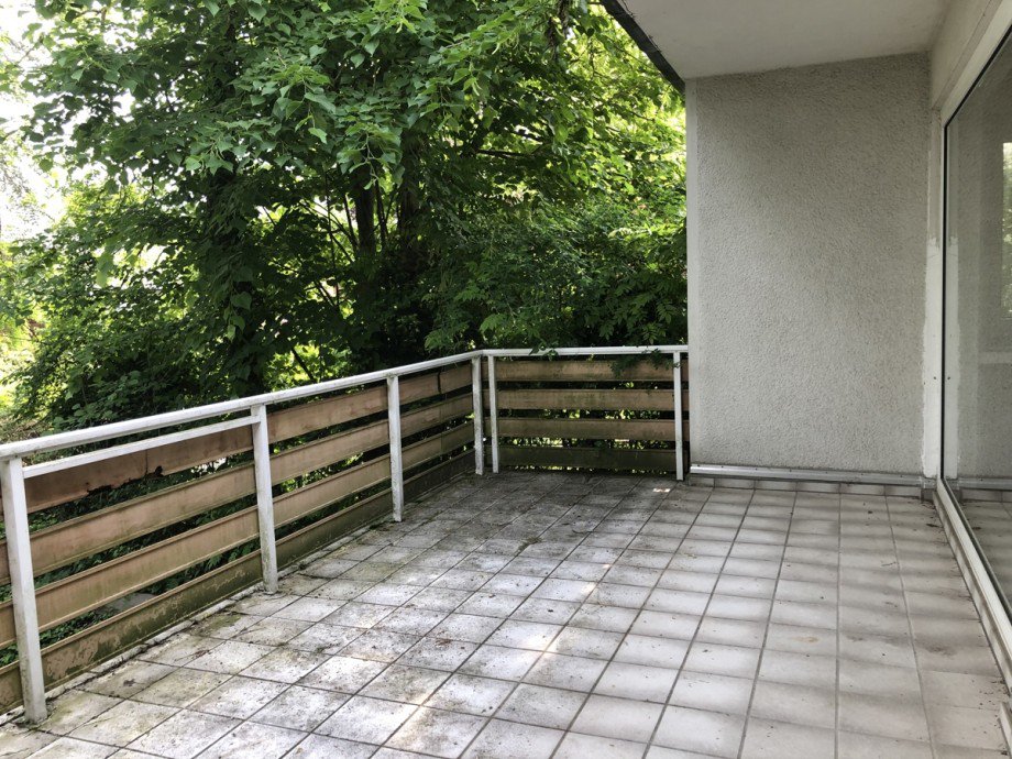 gro�er Balkon vom Anbau Zweifamilienhaus Sankt Augustin