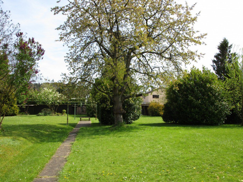 Garten Zweifamilienhaus Lohmar
