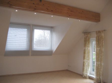 Wohnzimmer Ansicht 2 Dachgeschosswohnung K�ln