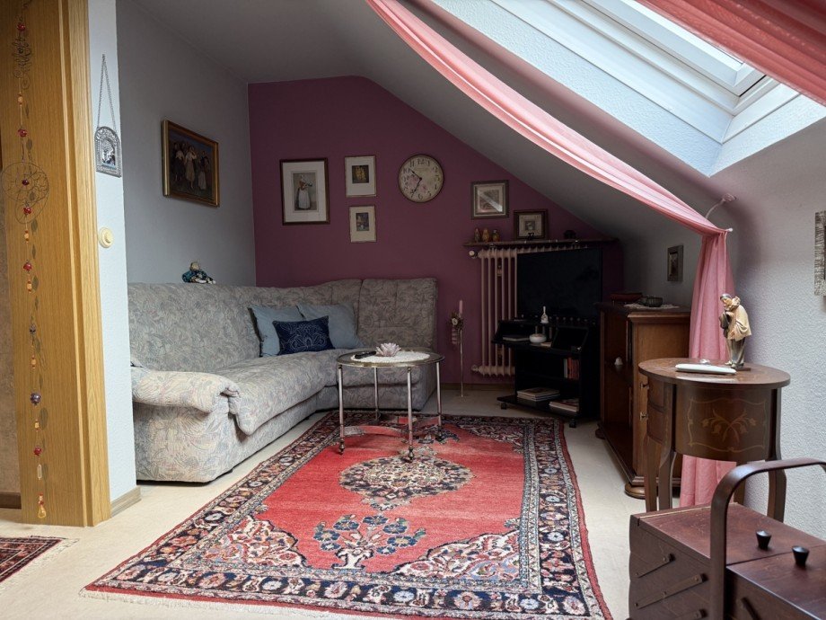 Zimmer 1 im DG Reihenhaus Sankt Augustin