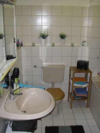 Bad Etagenwohnung Troisdorf / Rotter See
