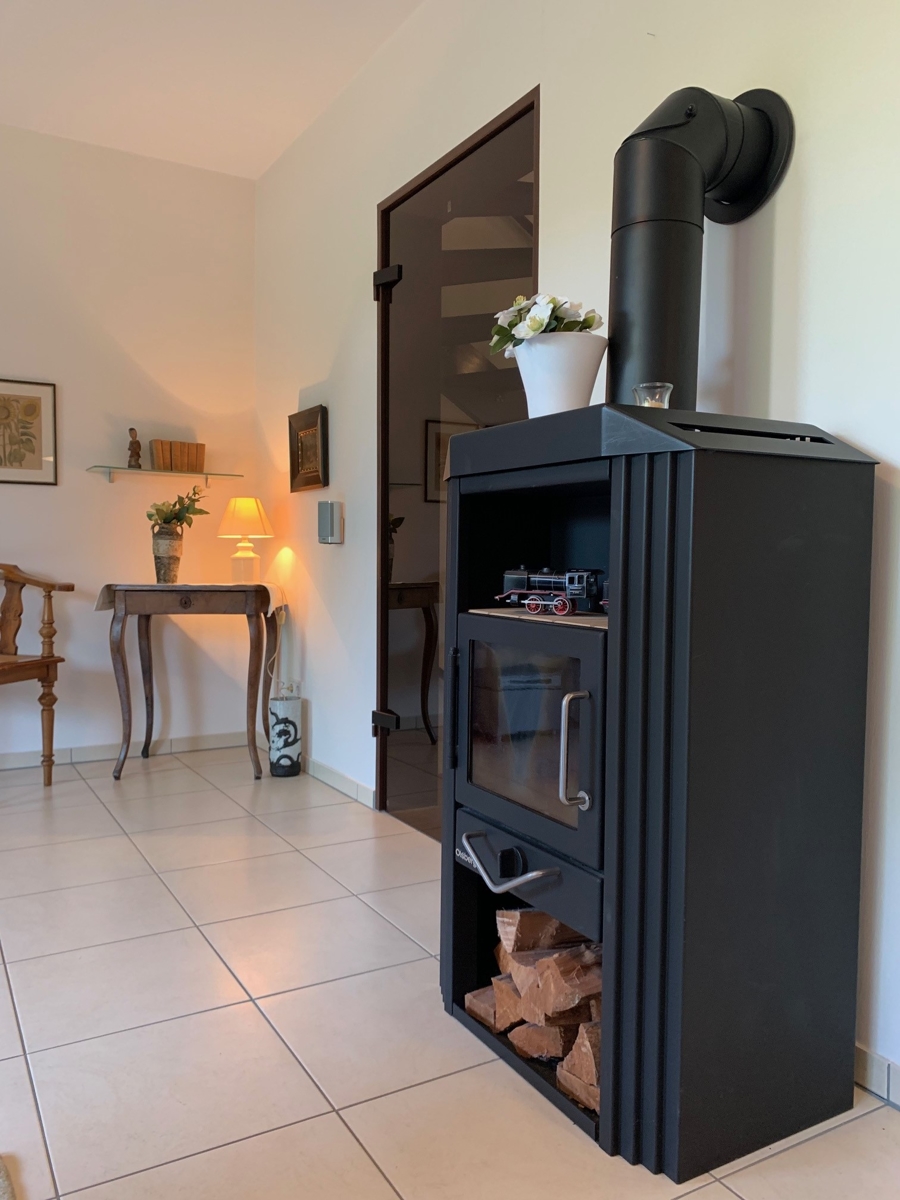 Wohnzimmer mit Kaminofen Reihenhaus Sankt Augustin