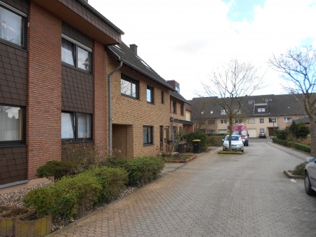 Zufahrt zum Haus / Einfahrt Tiefgarage Etagenwohnung Troisdorf / Rotter See
