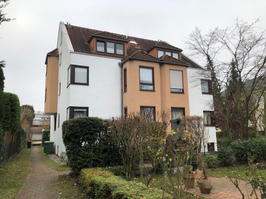 Hausansicht Etagenwohnung Sankt Augustin