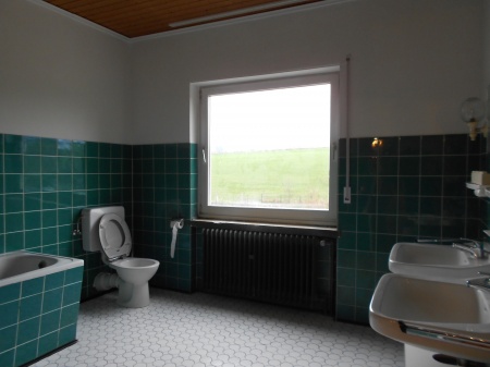 Bad im OG 3 Doppelhaush�lfte Ruppichteroth