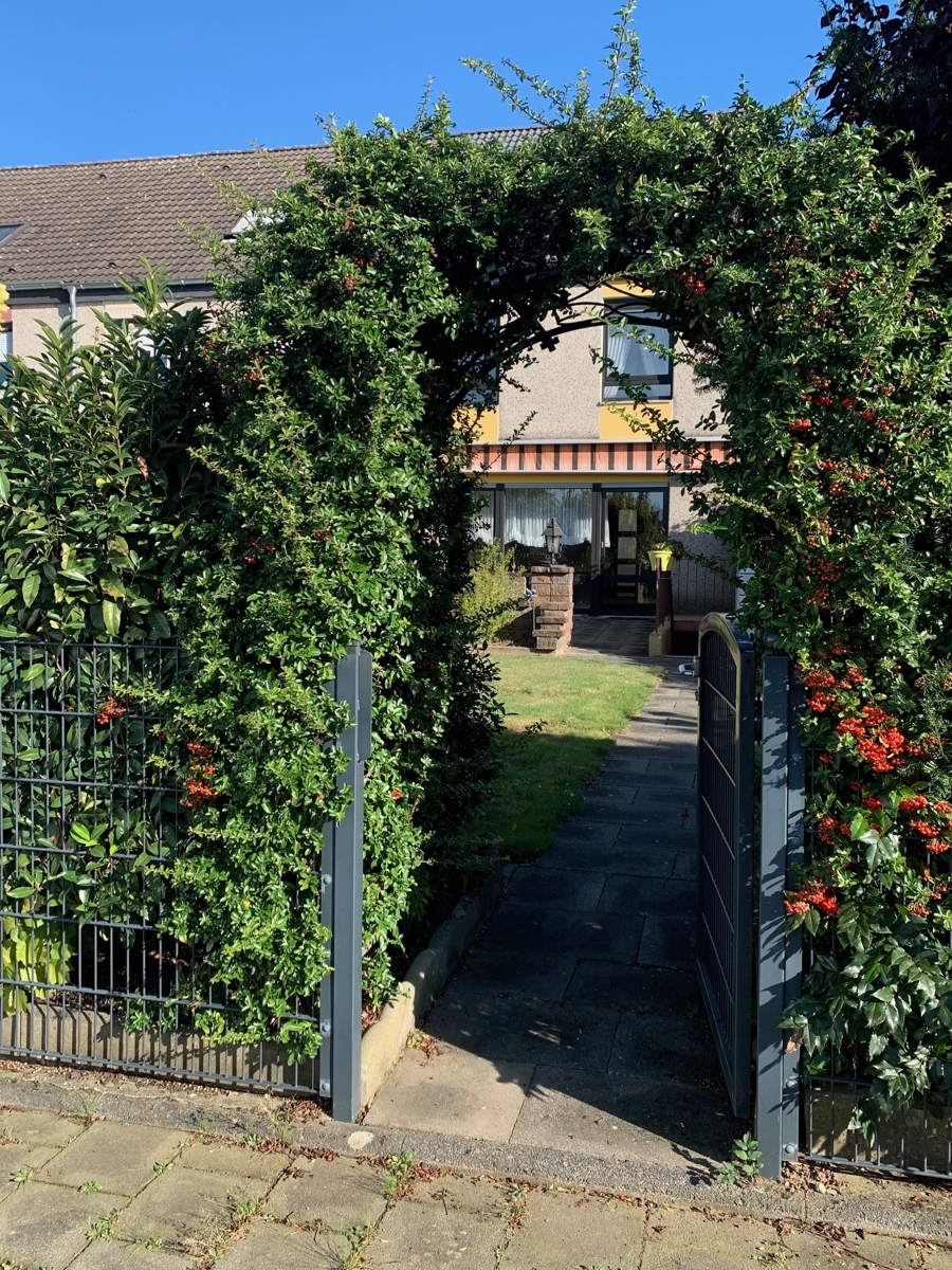Tor zum Garten - weitere Ansicht(en) Reihenendhaus Sankt Augustin