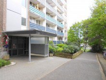 Zugang zum Haus SANKT AUGUSTIN, 1 Zimmer- Appartement im 6.OG, ca. 40 m� Wfl., K�che, Diele, Bad, Balkon, Stellplatz