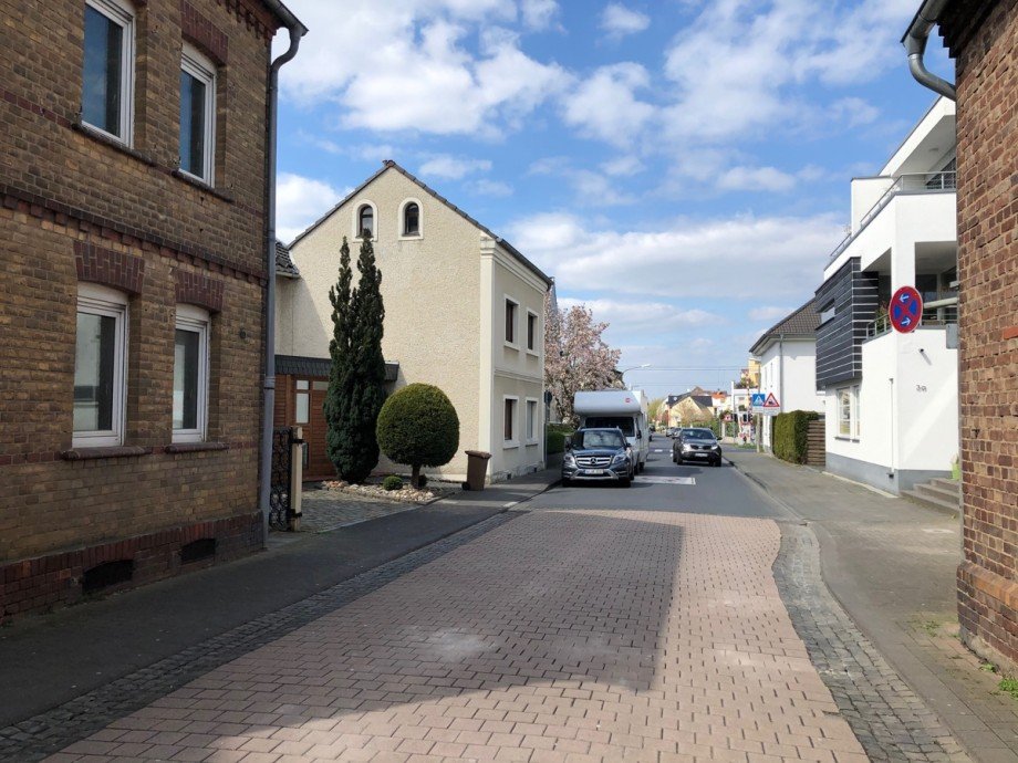 Ansicht Strasse Wohnumgebung Doppelhaush�lfte Sankt Augustin