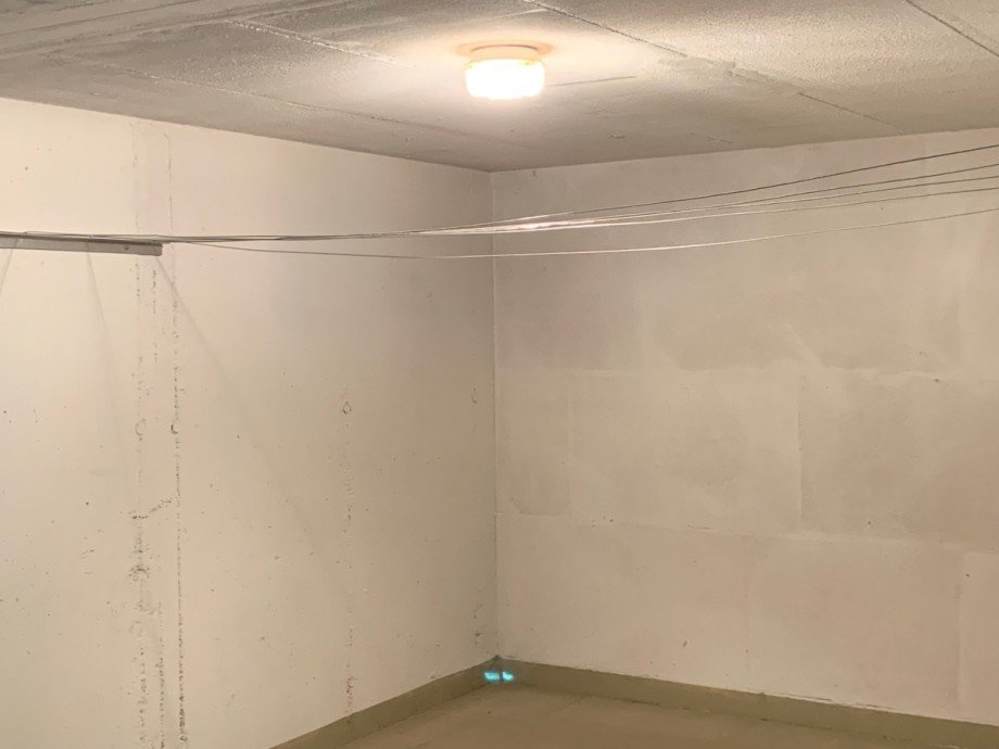 Keller Doppelhaush�lfte Niederkassel