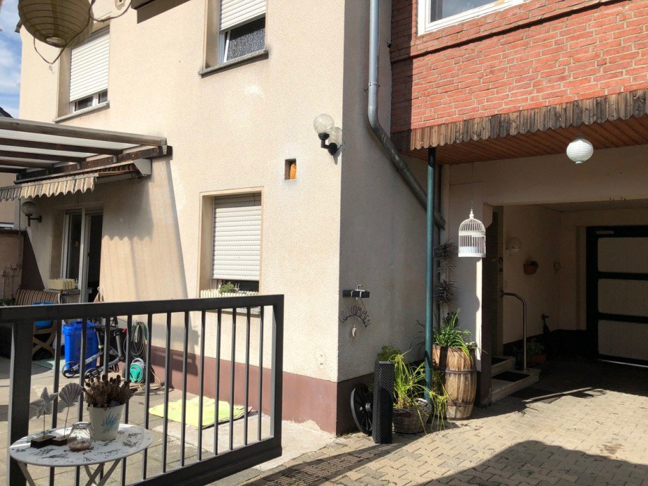 Zugang zum Haus Etagenwohnung Niederkassel