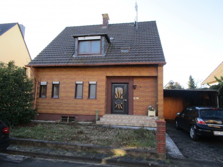 Hausansicht -Strasse- Einfamilienhaus Sankt Augustin