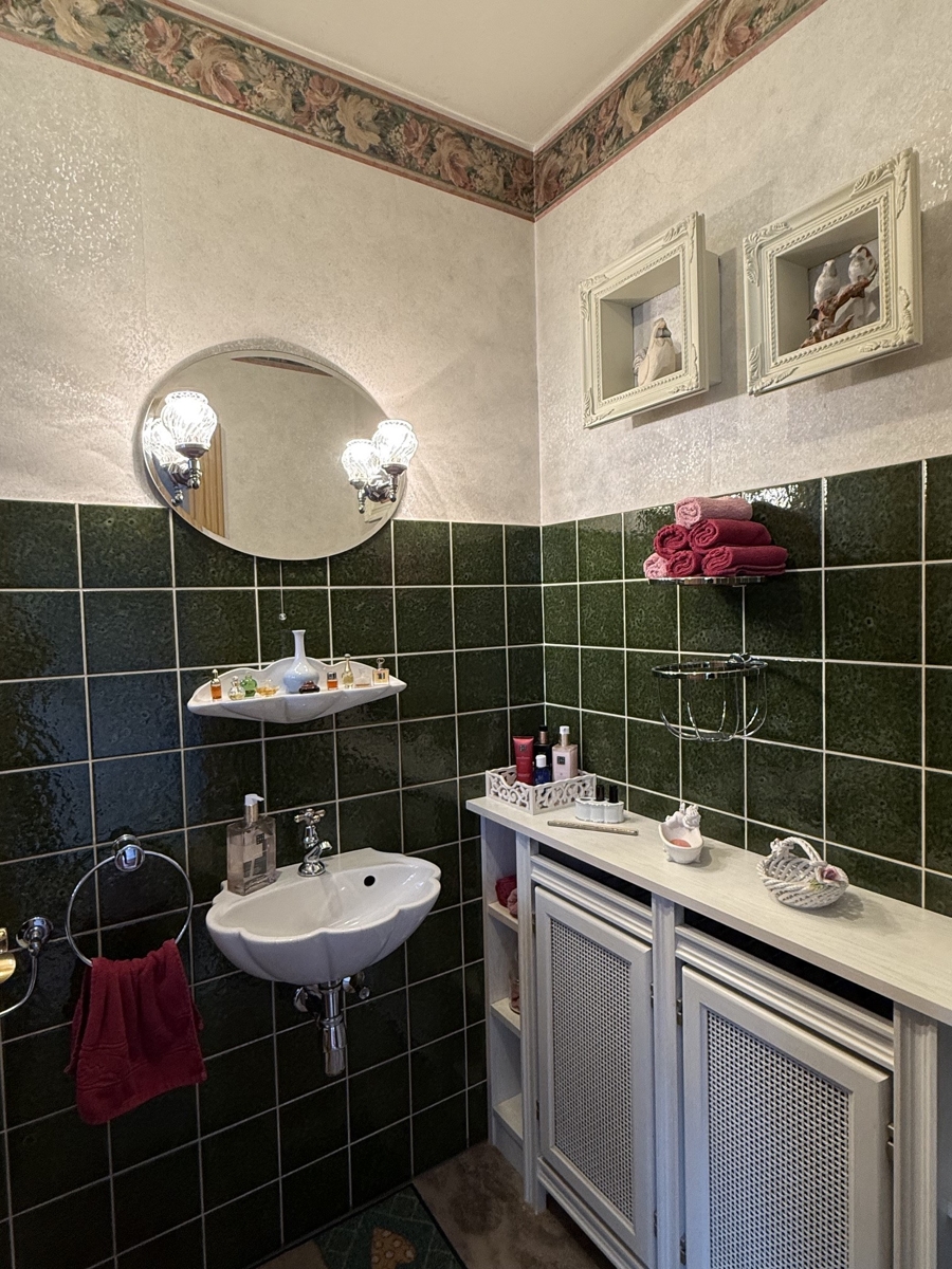 G�ste-WC im EG Reihenhaus Sankt Augustin