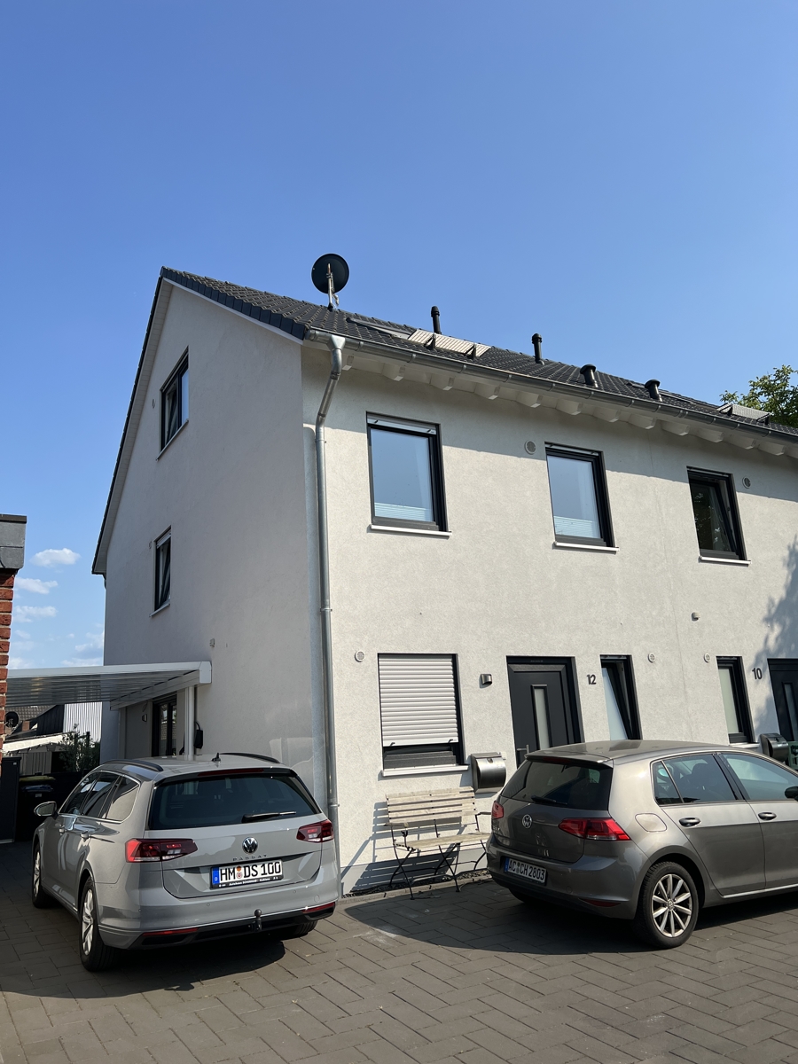 Vorderansicht Doppelhaush�lfte Pulheim / Geyen