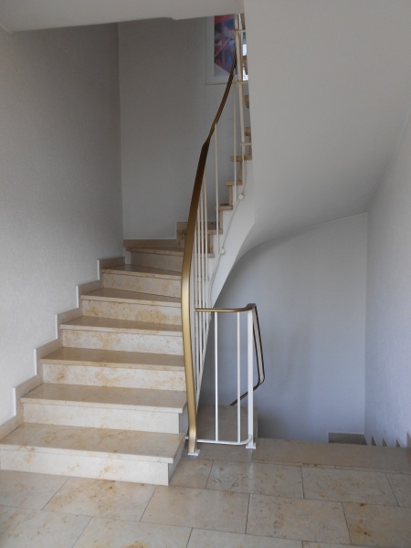 Treppenhaus Erdgeschosswohnung K�nigswinter