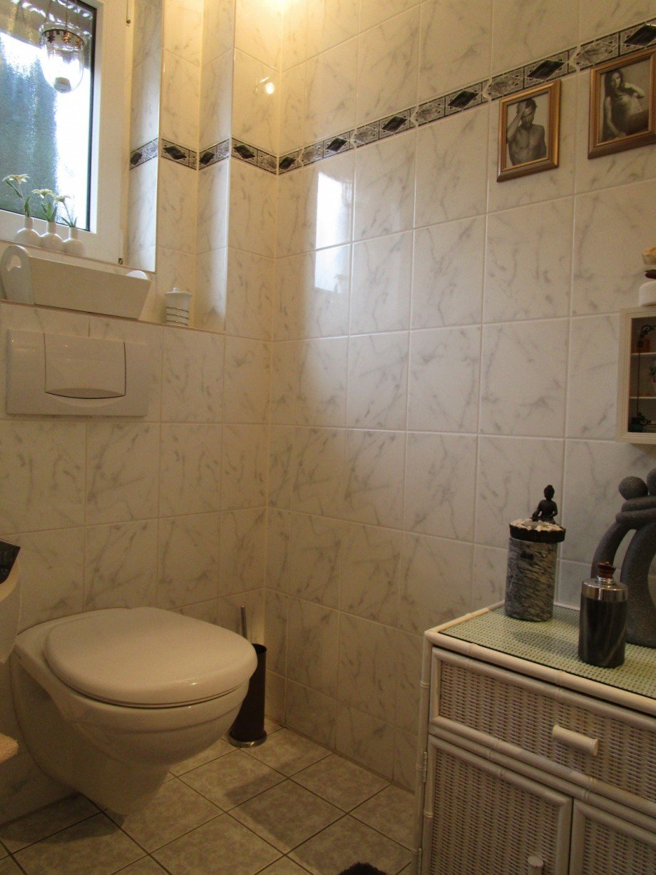 Ansicht G�ste-WC Reiheneckhaus Sankt Augustin