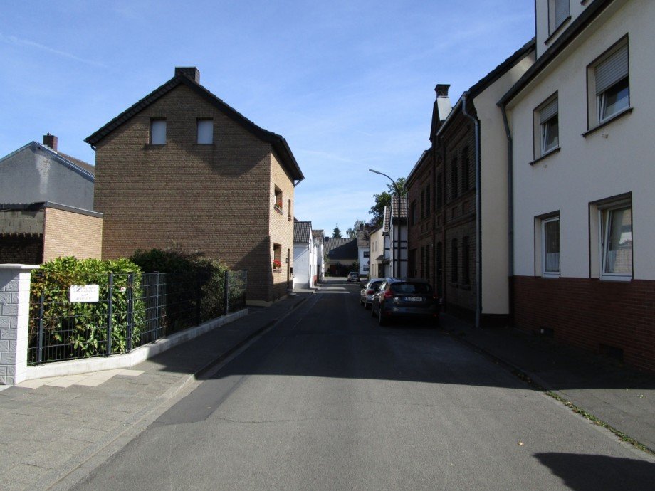 Ansicht Strasse Zweifamilienhaus Troisdorf