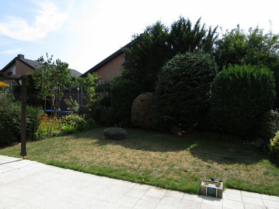 Garten Doppelhaush�lfte Sankt Augustin