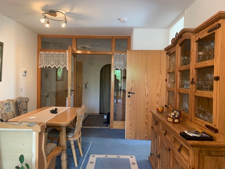 Wohn,- Esszimmer Etagenwohnung Sankt Augustin