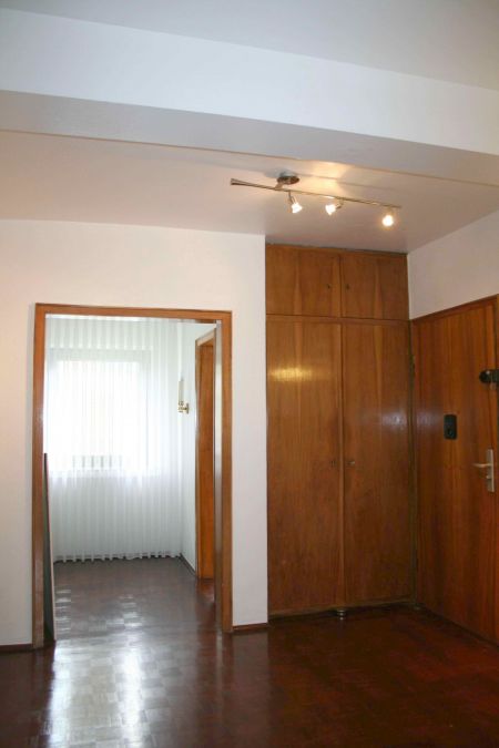 Flur Ansicht 4 Etagenwohnung Troisdorf