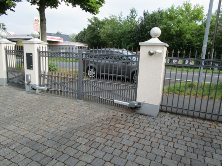 Einfahrt Zweifamilienhaus Sankt Augustin