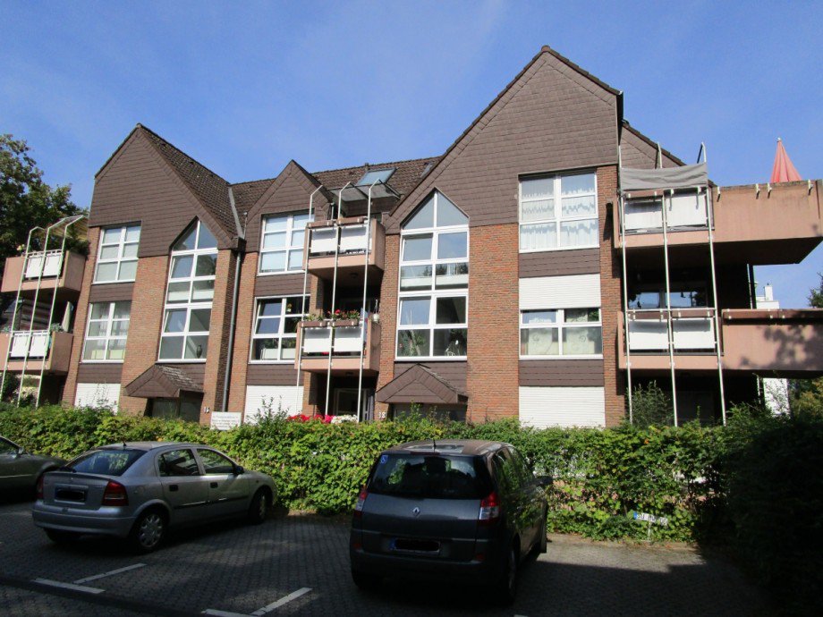 Hausansicht Dachgeschosswohnung Siegburg