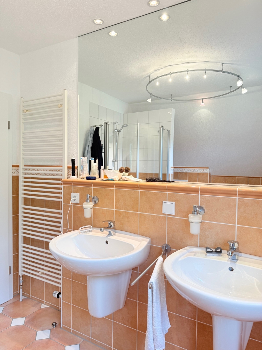 Ansicht Bad im OG Einfamilienhaus Hennef