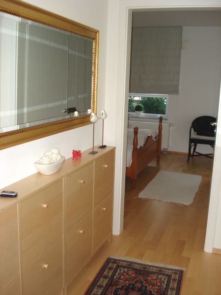 Diele vor Schlafzimmer Etagenwohnung Hennef