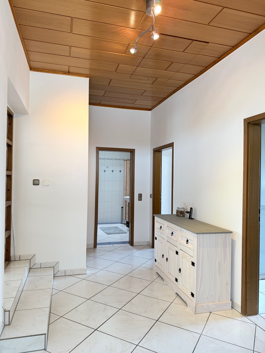 .Flur / Diele Etagenwohnung K�nigswinter / Ittenbach