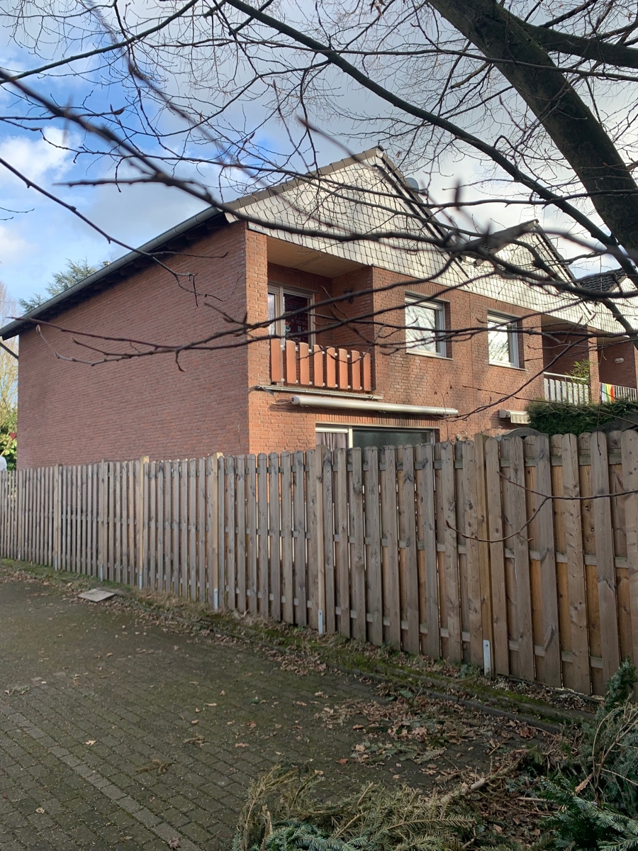 R�ckansicht mit Balkon Reiheneckhaus Sankt Augustin